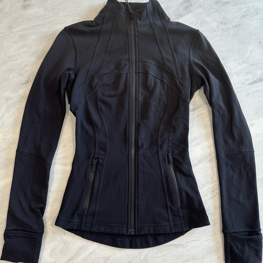Lululemon define jacket in black size 2 barely worn